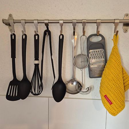 Kleines Ferienhaeuschen Im Garten 유틴 외부 사진